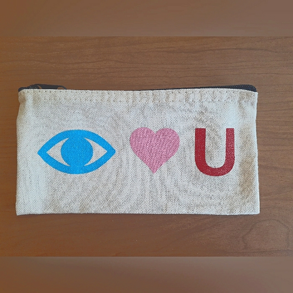 NWT Alex And Ani Eye Heart U Pouch